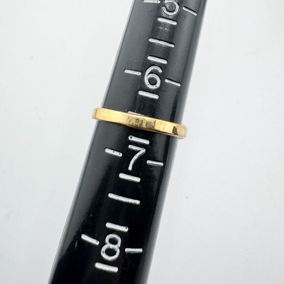 Signed Avon Emerald Cut Red Glass Cocktail Ring Gold Tone Vintage Statement - Picture 10 of 10